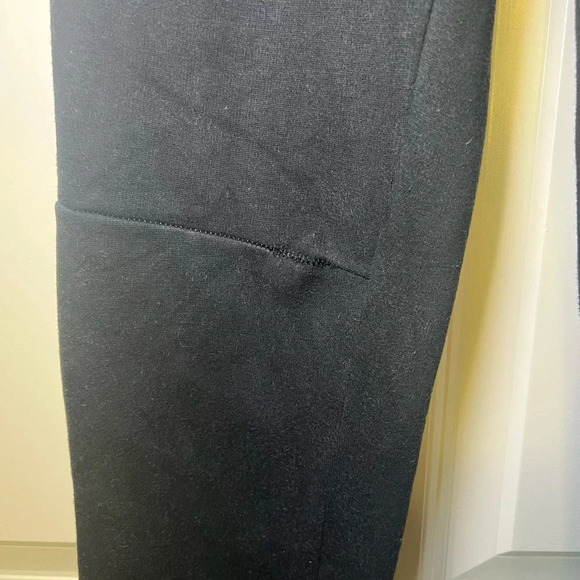 GapFit Kids Tech Jogger - Picture 6 of 10